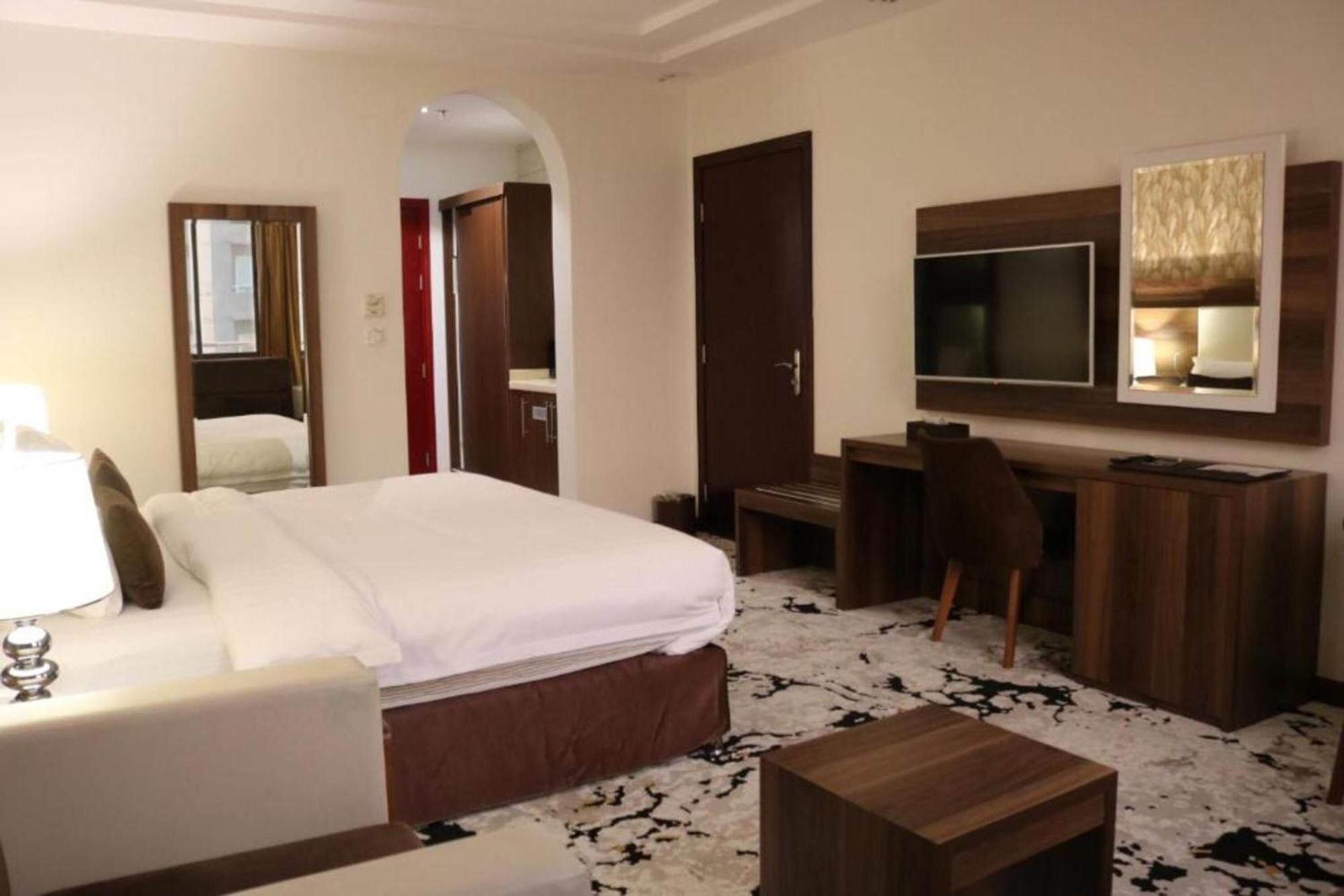 Mirage Hotel Jeddah Exterior photo
