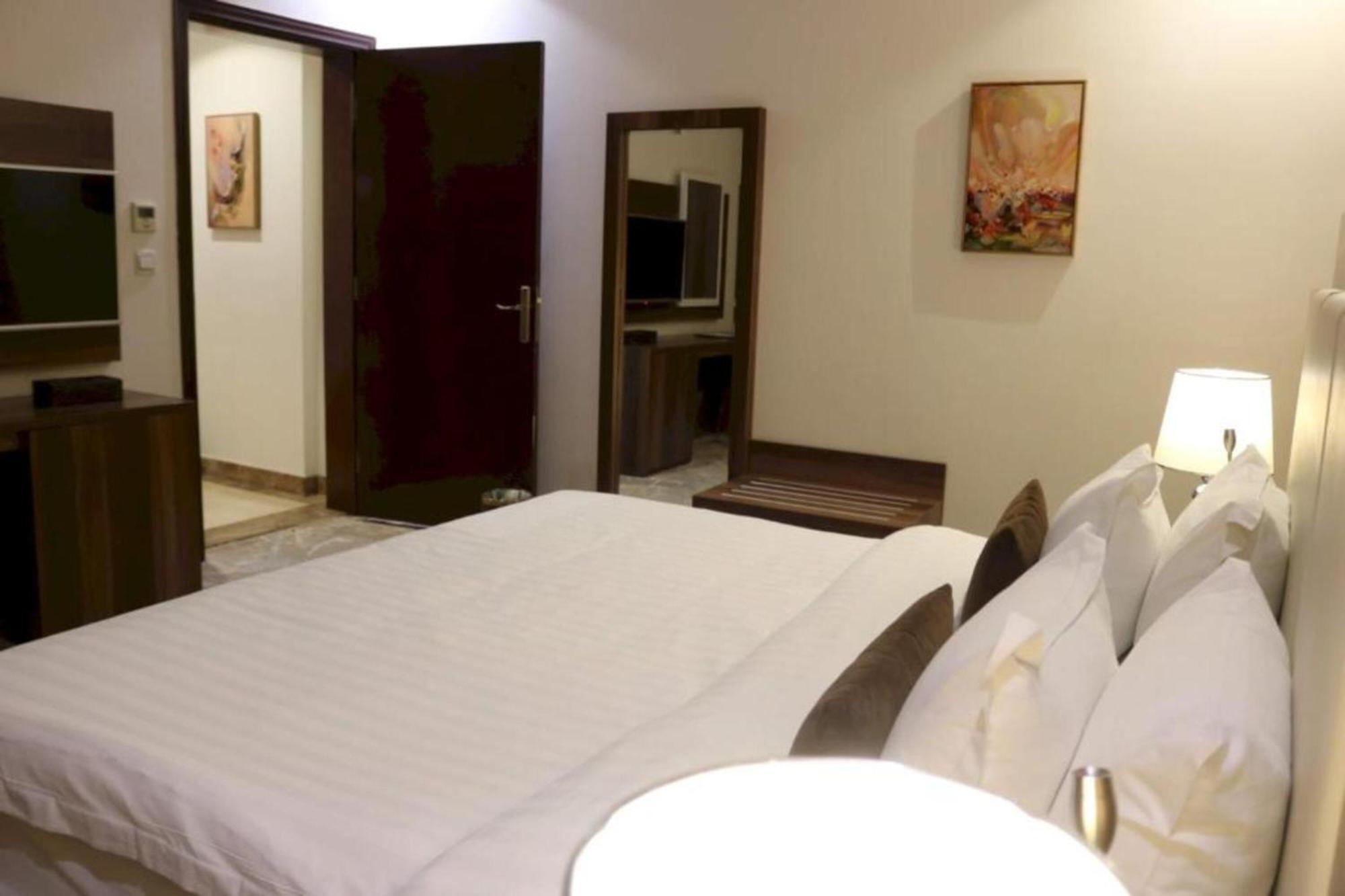 Mirage Hotel Jeddah Exterior photo